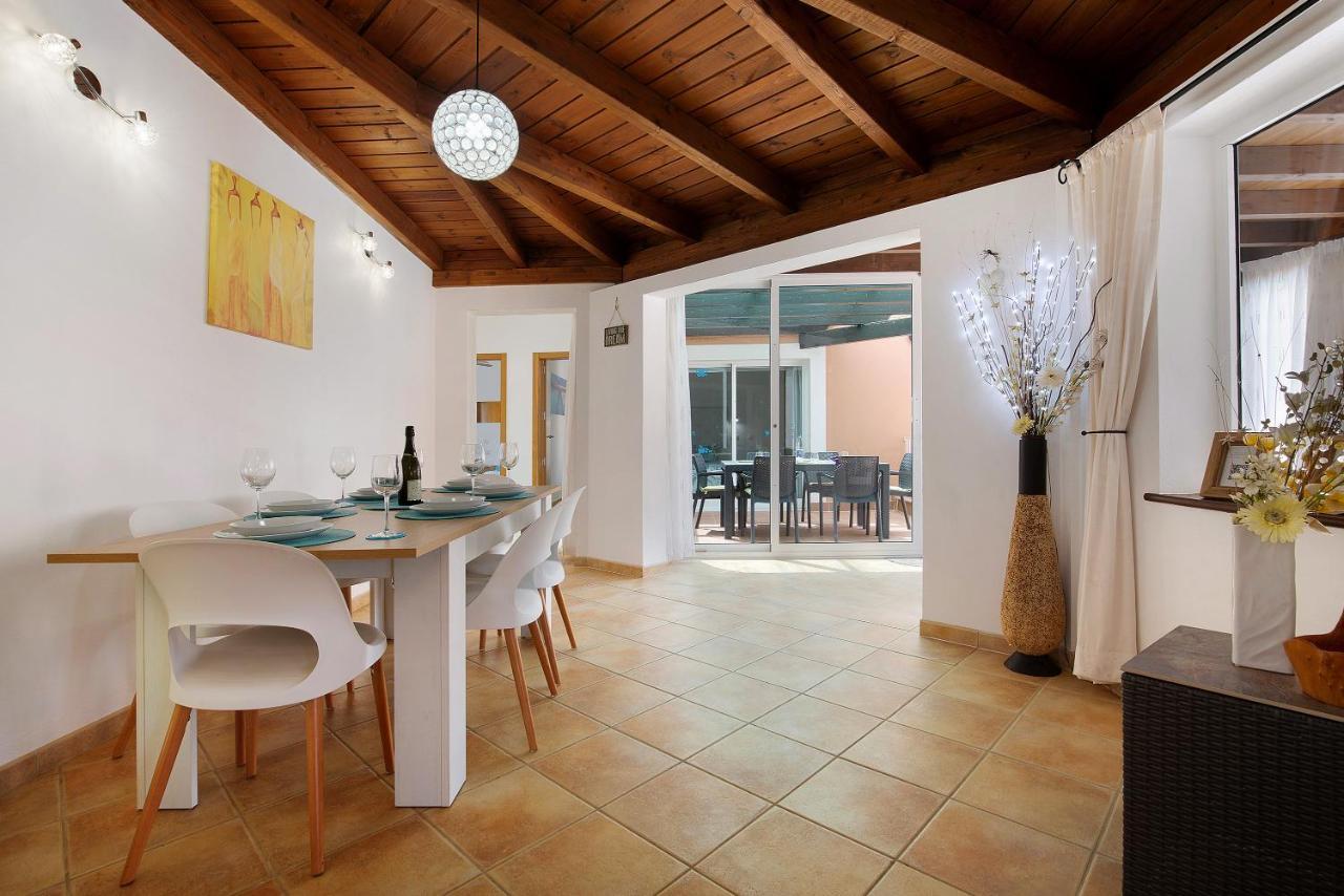Villa Contenta Corralejo Luaran gambar