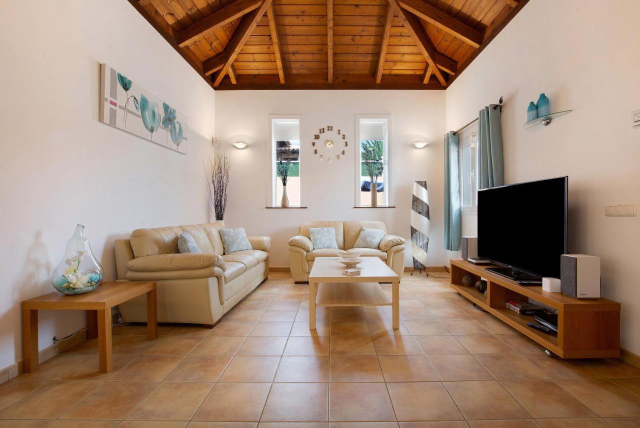 Villa Contenta Corralejo Luaran gambar